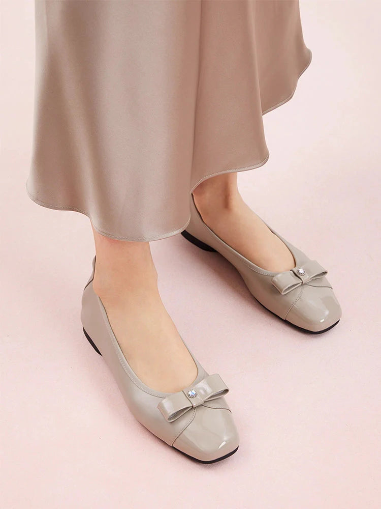 PAZZION, Fayence Patent Bow Flats, Grey