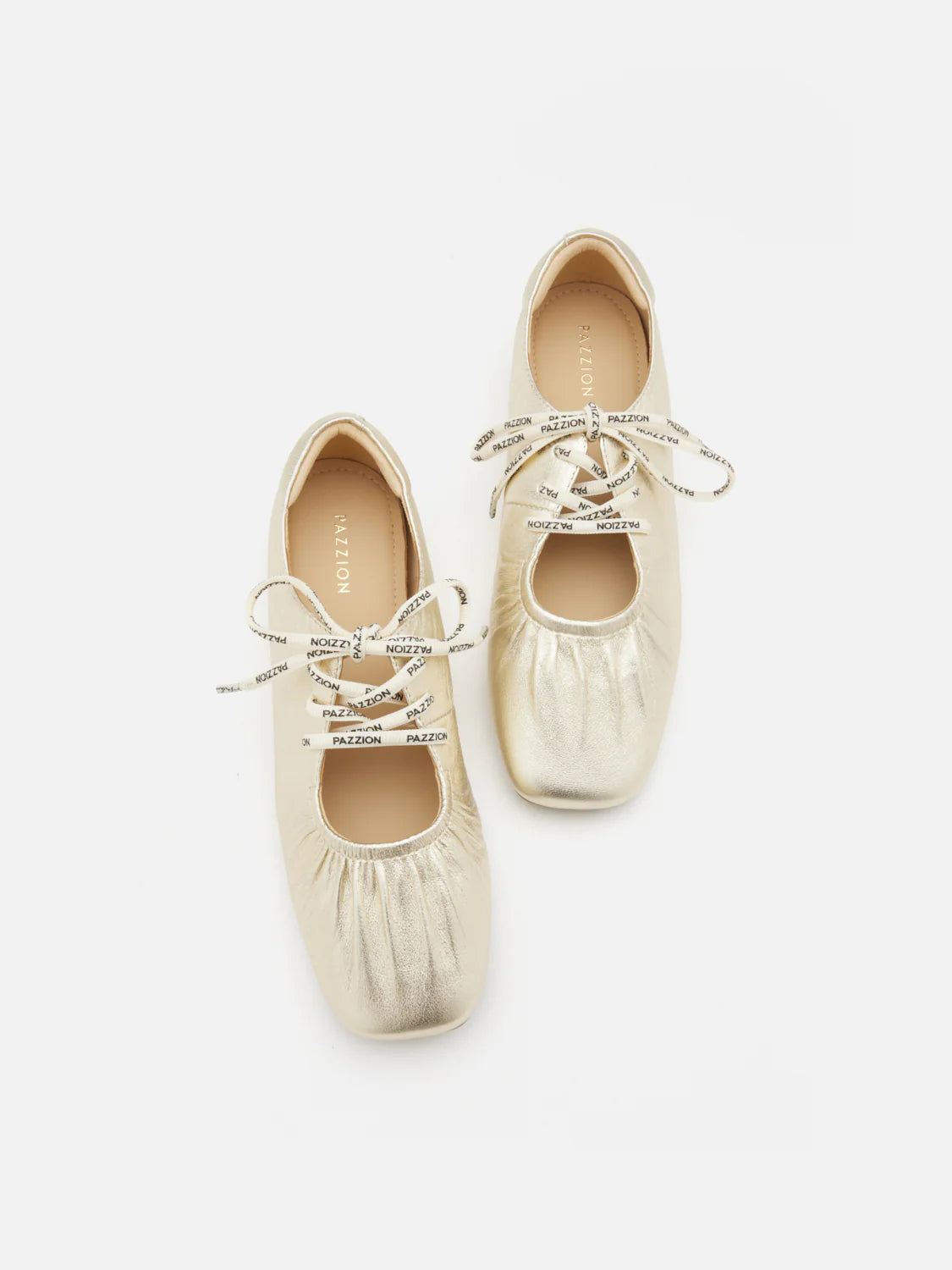 Pernille 金屬色系帶平底鞋