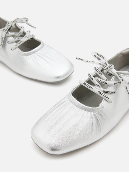 Pernille 金屬色系帶平底鞋