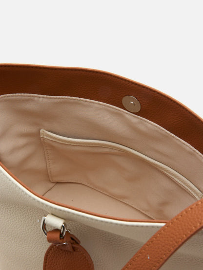 Tate 扣飾牛皮手袋