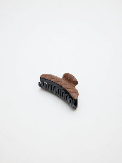 PAZZION, Tiana Woven Claw Clip, Brown